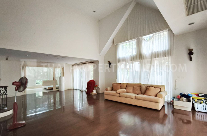 House with Shared Pool in Nichada Thani 