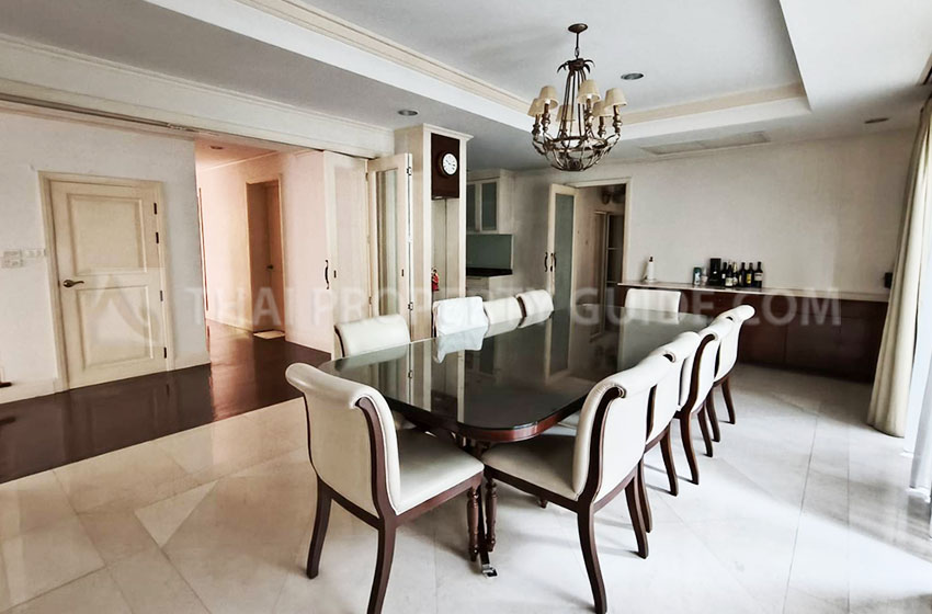 House with Shared Pool in Nichada Thani 