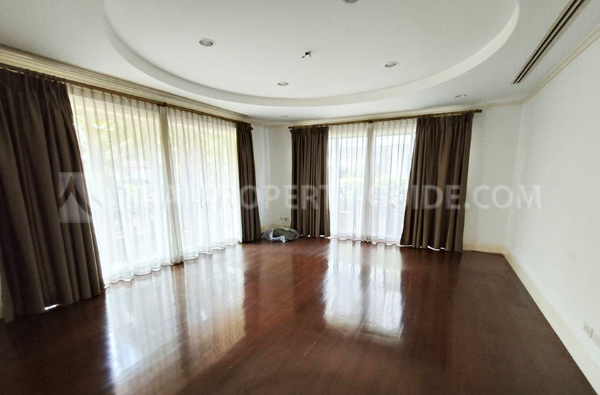 House with Shared Pool in Nichada Thani 