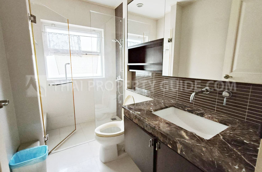 House with Shared Pool in Nichada Thani 
