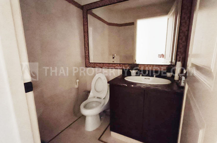 House with Shared Pool in Nichada Thani 