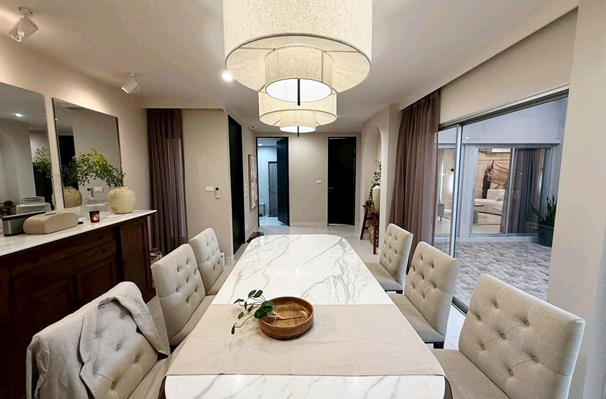 House with Shared Pool in Pattanakarn 