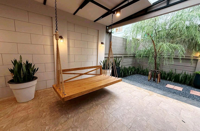 House with Shared Pool for rent in Pattanakarn