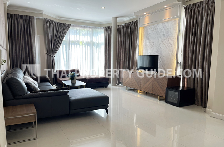 House with Shared Pool in Rama 9 