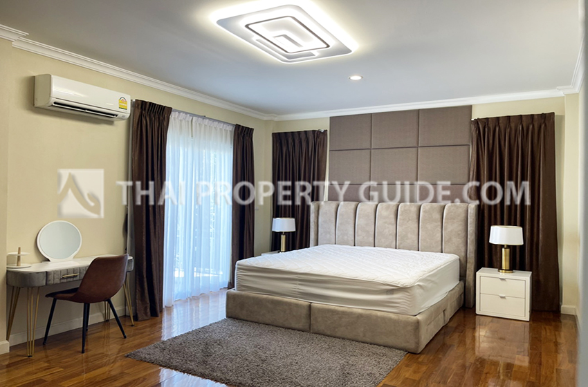 House with Shared Pool in Rama 9 