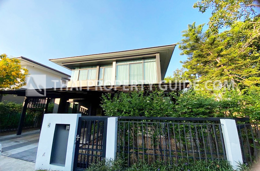 House with Shared Pool for rent in Rama 9 (near KIS International School)
