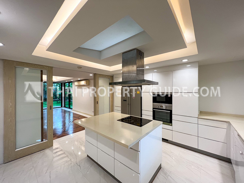 House with Shared Pool in Sathorn 