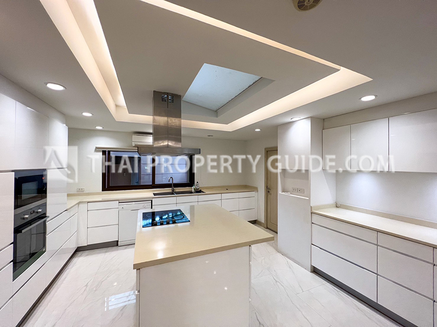 House with Shared Pool in Sathorn 