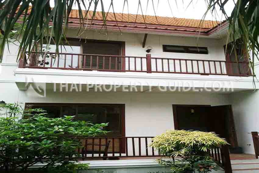 House with Shared Pool for rent in Sathorn
