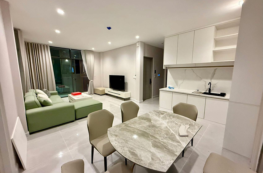 House with Shared Pool in Srinakarin 