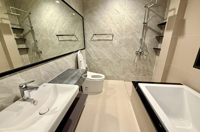 House with Shared Pool in Srinakarin 