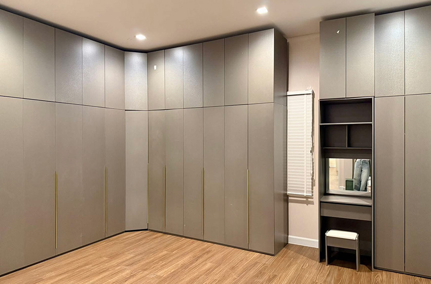 House with Shared Pool in Srinakarin 