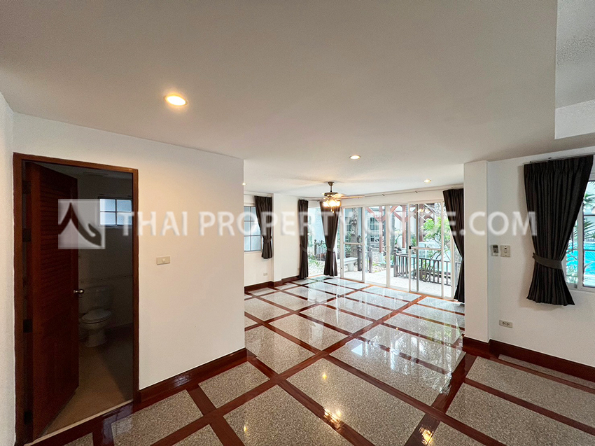 House with Shared Pool in Sukhumvit 