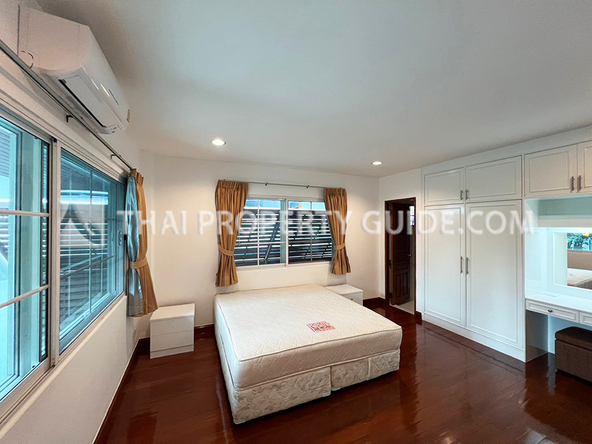 House with Shared Pool in Sukhumvit 