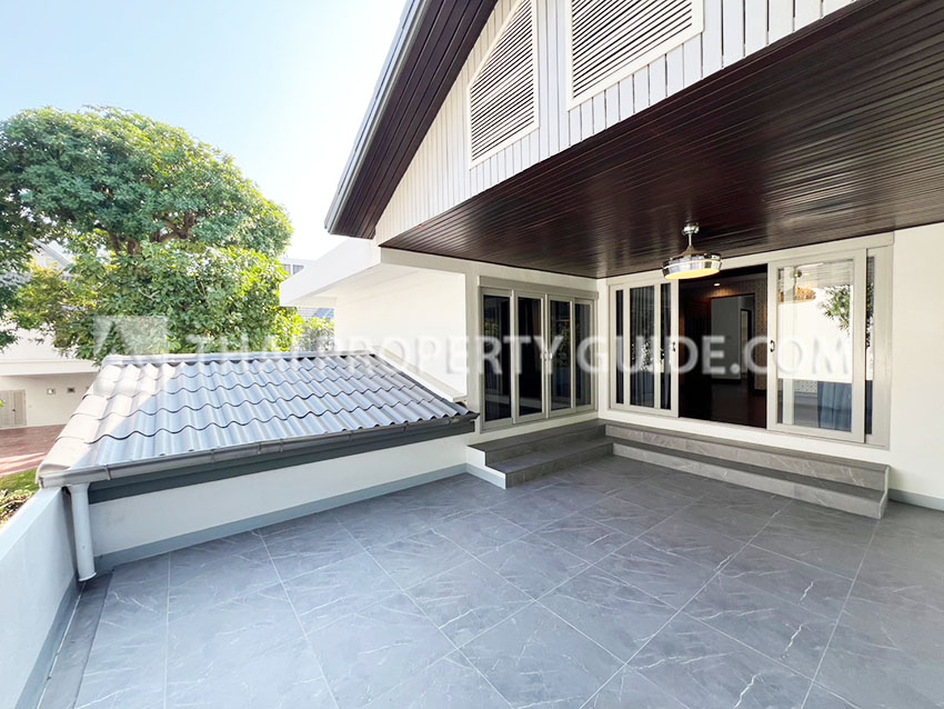 House with Shared Pool in Sukhumvit 