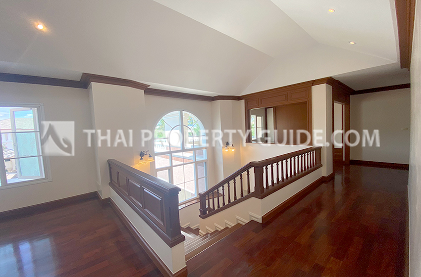 House with Shared Pool in Sukhumvit 