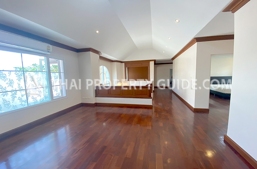 House with Shared Pool in Sukhumvit 