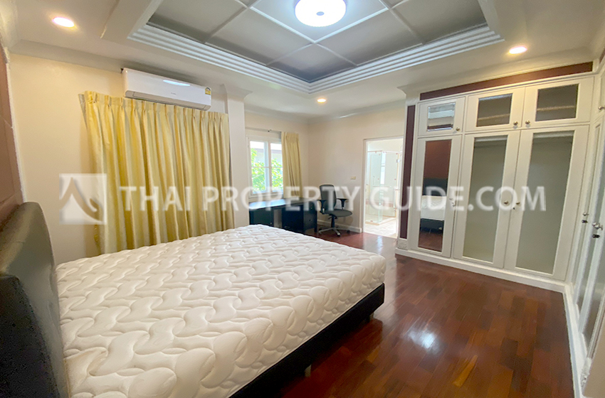 House with Shared Pool in Sukhumvit 