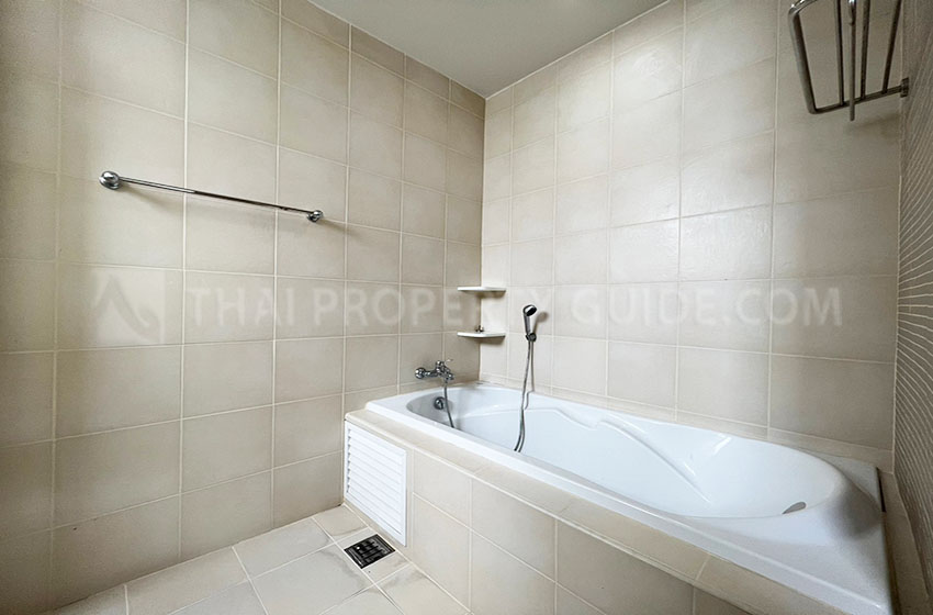 House with Shared Pool in Sukhumvit 