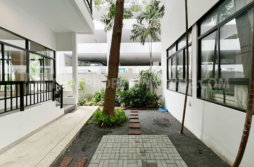 House with Shared Pool in Sukhumvit 