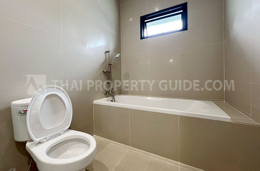 House with Shared Pool in Sukhumvit 