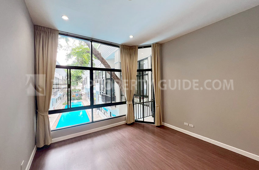 House with Shared Pool in Sukhumvit 