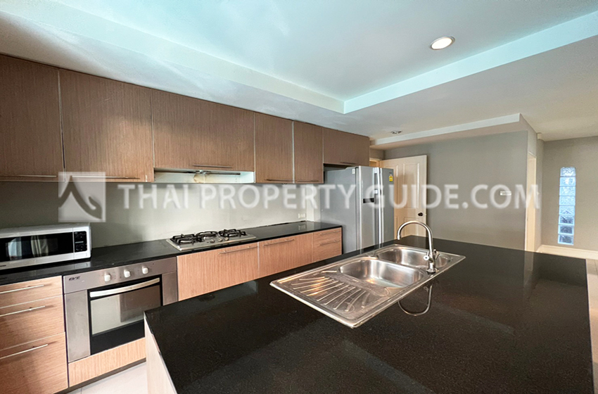 House with Shared Pool in Sukhumvit 