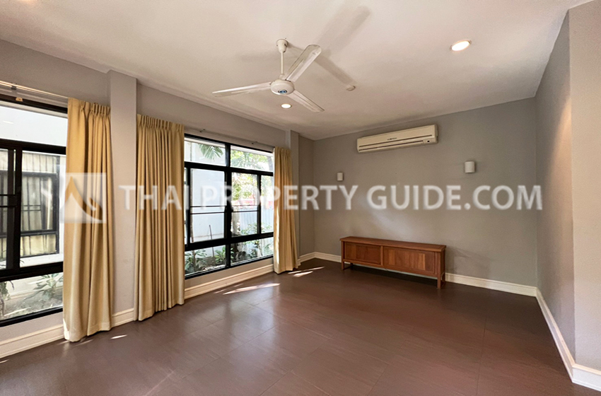 House with Shared Pool in Sukhumvit 