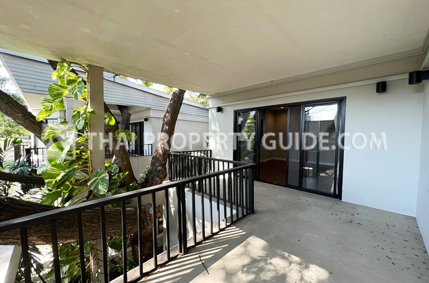 House with Shared Pool in Sukhumvit 