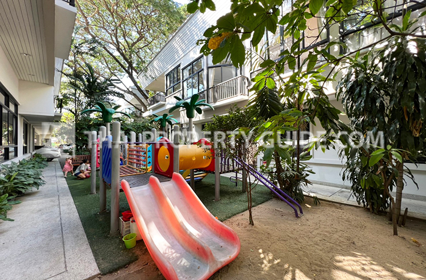 House with Shared Pool in Sukhumvit 