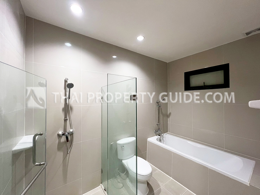 House with Shared Pool in Sukhumvit 