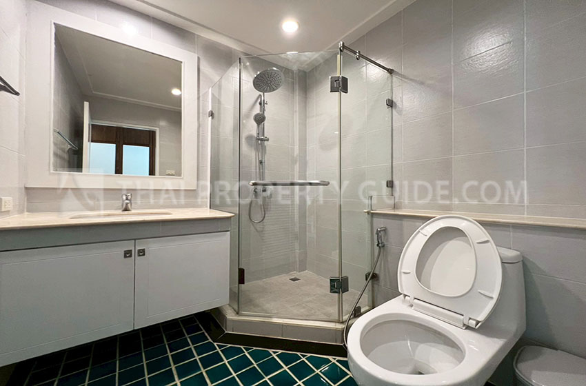 House with Shared Pool in Sukhumvit 