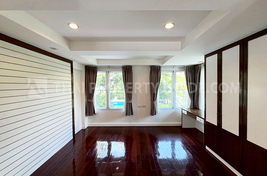 House with Shared Pool in Sukhumvit 