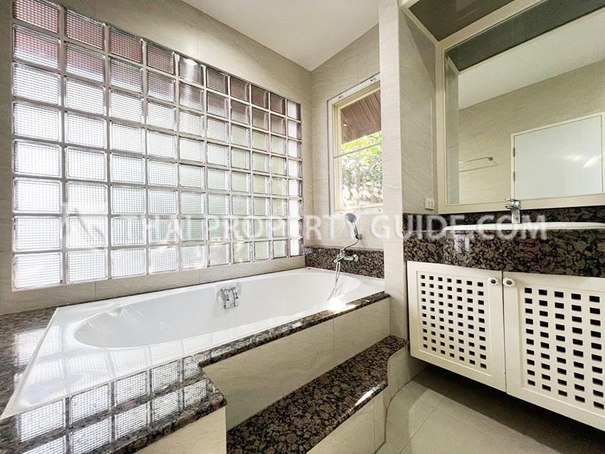 House with Shared Pool in Sukhumvit 