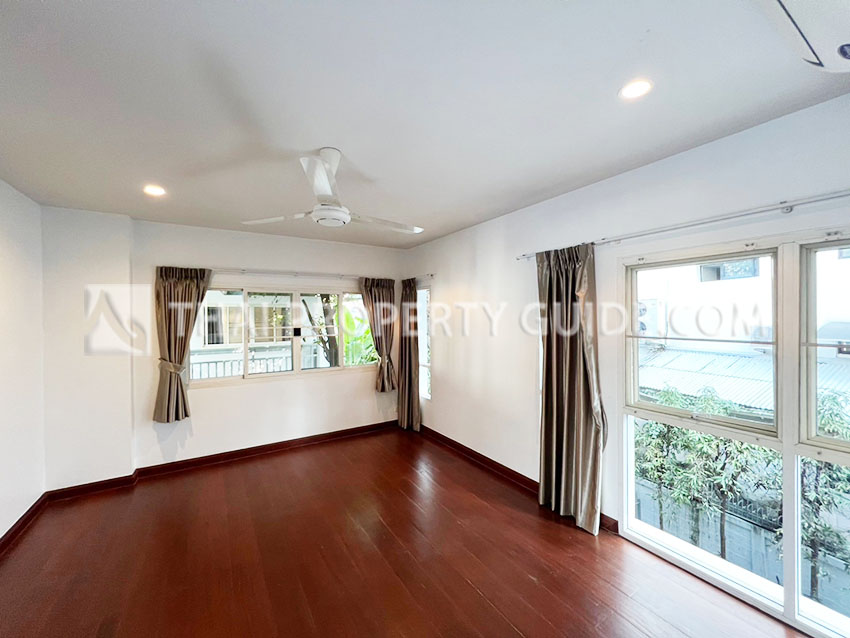 House with Shared Pool in Sukhumvit 