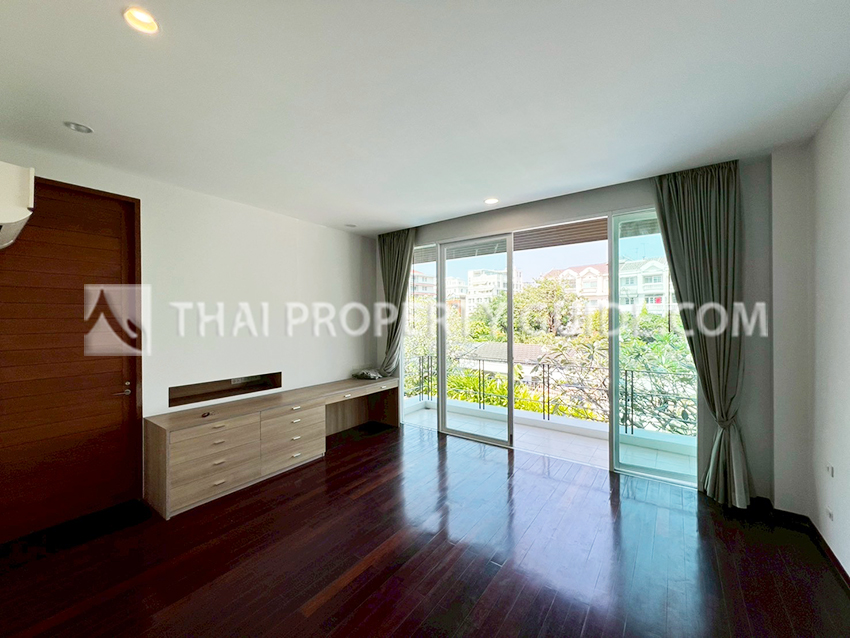 House with Shared Pool in Sukhumvit 