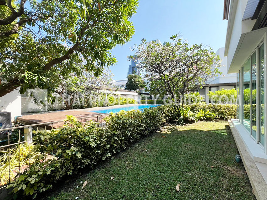 House with Shared Pool in Sukhumvit 