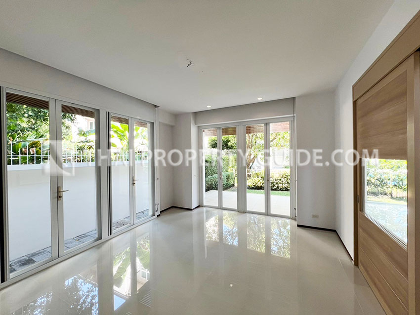 House with Shared Pool in Sukhumvit 