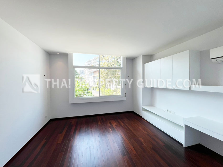 House with Shared Pool in Sukhumvit 