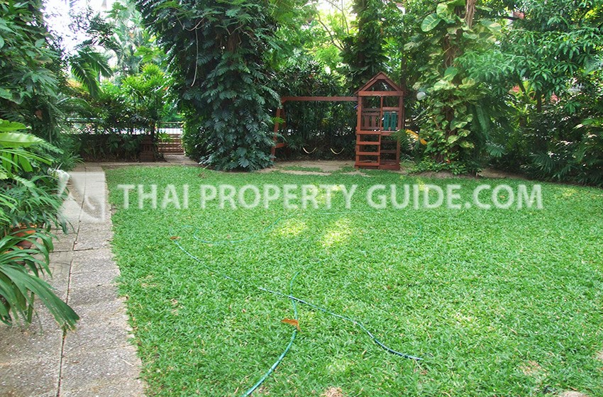 House with Shared Pool in Sukhumvit 