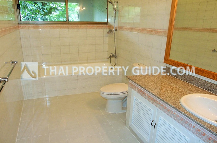 House with Shared Pool in Sukhumvit 