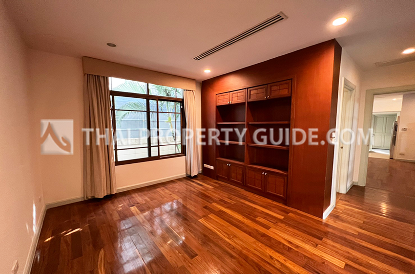 House with Shared Pool in Sukhumvit 