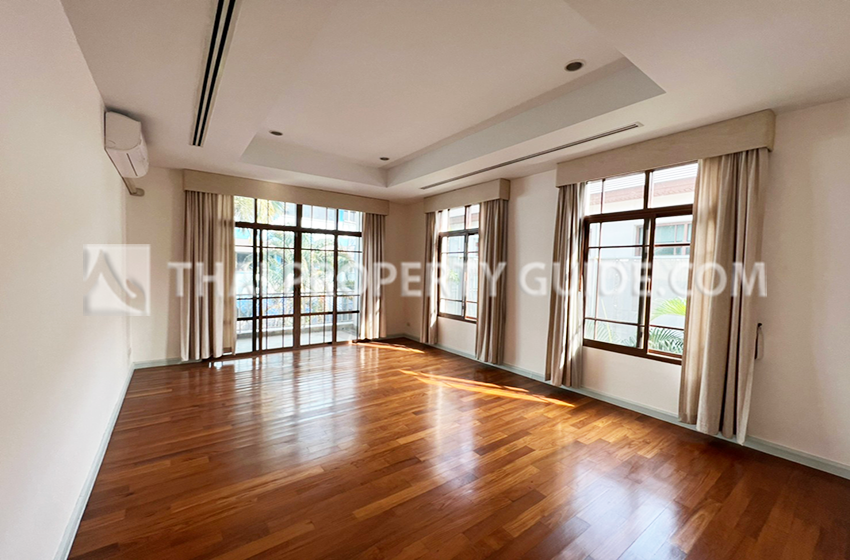 House with Shared Pool in Sukhumvit 