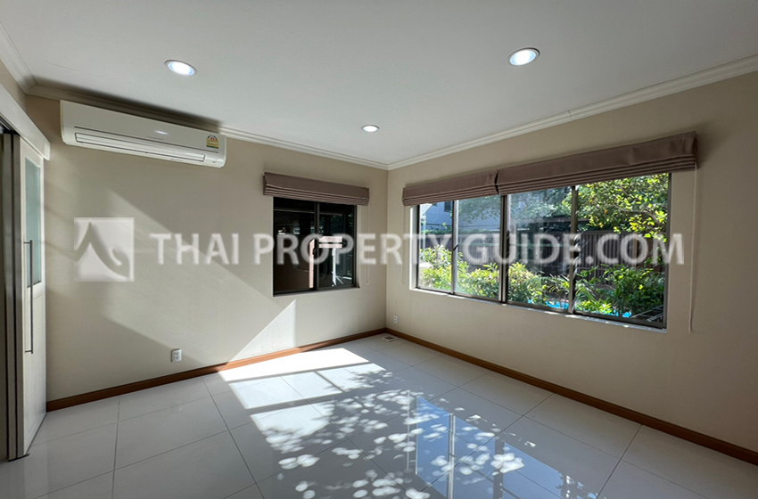 House with Shared Pool in Sukhumvit 