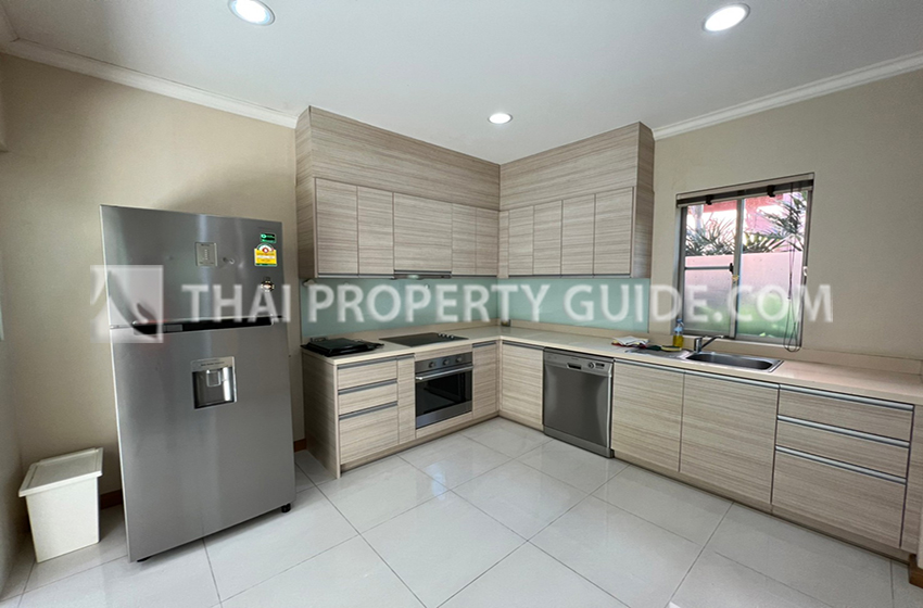 House with Shared Pool in Sukhumvit 