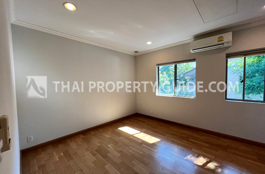 House with Shared Pool in Sukhumvit 