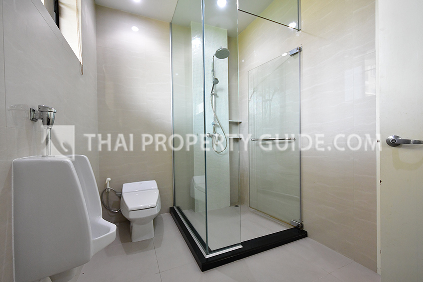 House with Shared Pool in Sukhumvit 