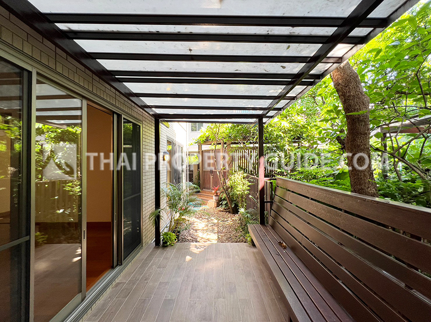 House with Shared Pool in Sukhumvit 