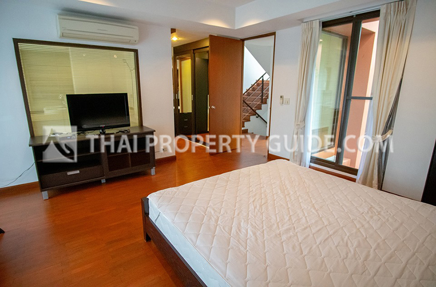 House with Shared Pool in Sukhumvit 