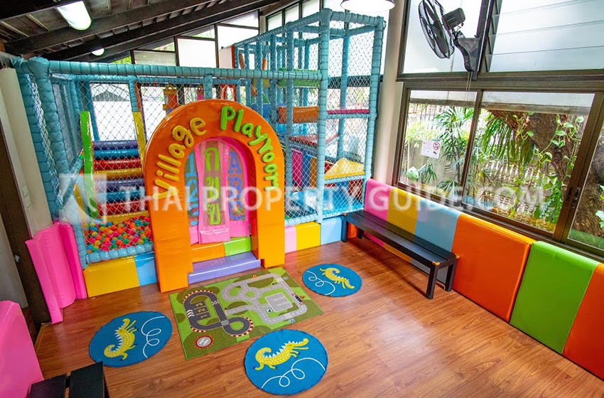 House with Shared Pool in Sukhumvit 